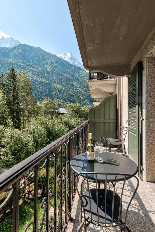 Apartment Cosmiques - Alpes Travel - Central Chamonix - Sleeps 4 Eksteriør bilde