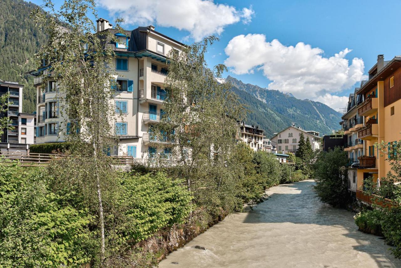 Apartment Cosmiques - Alpes Travel - Central Chamonix - Sleeps 4 Eksteriør bilde